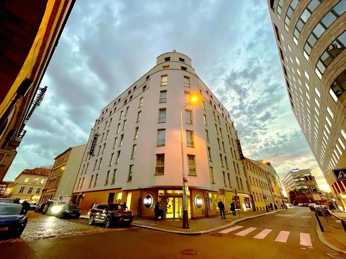 B&B Hotel Prague City contacts